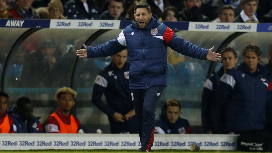 Sunderland manager Lee Johnson